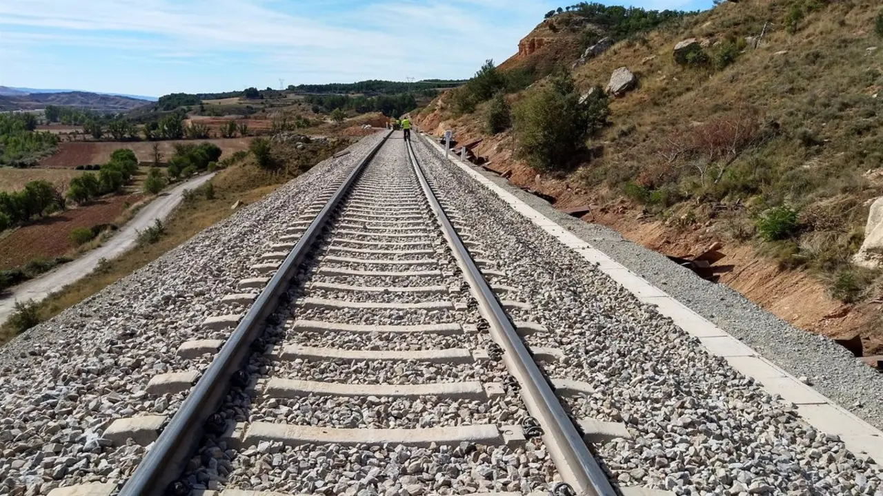 03/10/2019 V&iacute;as de tren de circulaci&oacute;n Adif
POLITICA ARAG&Oacute;N ESPA&Ntilde;A EUROPA TERUEL SOCIEDAD
ADIF