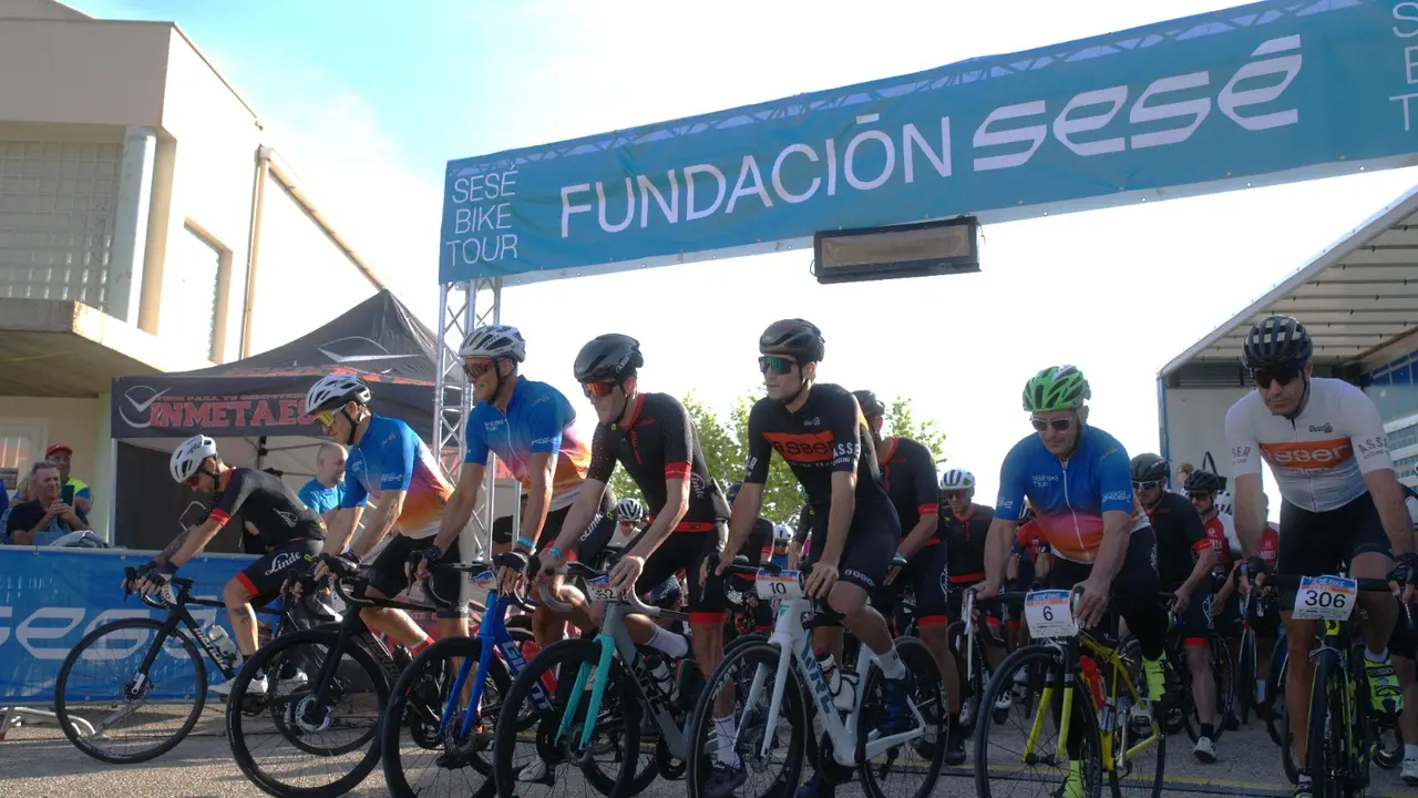 Ses&eacute; bike tour 2024