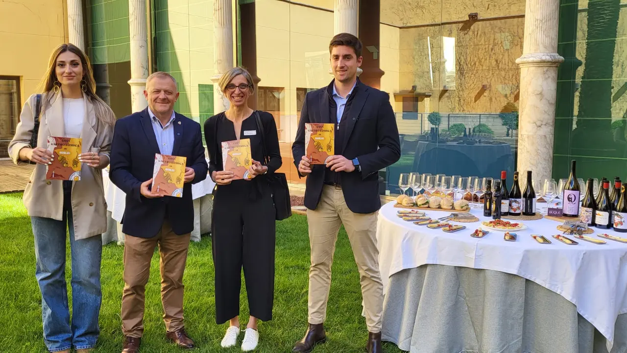 De izquierda a derecha Laura Espligares, Eduardo Arilla, Asun Tabuenca y Aitor Tabuenca.