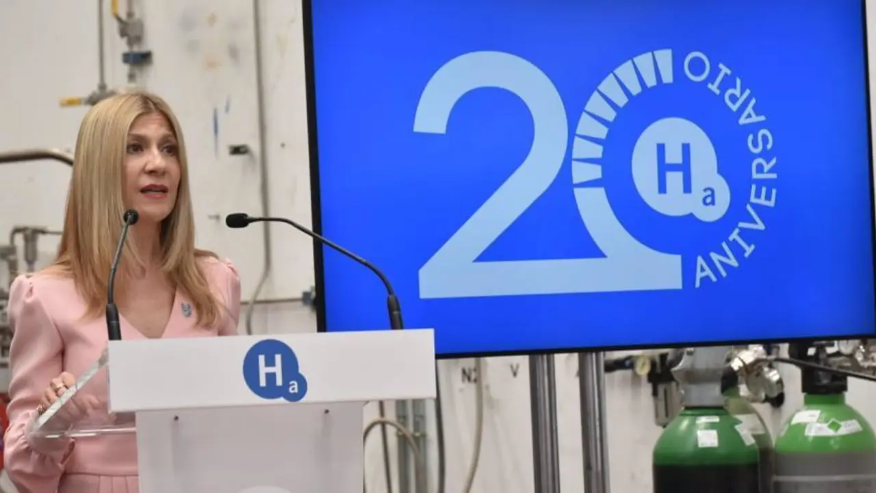 La vicepresidenta Mar Vaquero ha clausurado el  XX Aniversario de la Fundaci&oacute;n Hidr&oacute;geno Arag&oacute;n / G.A.