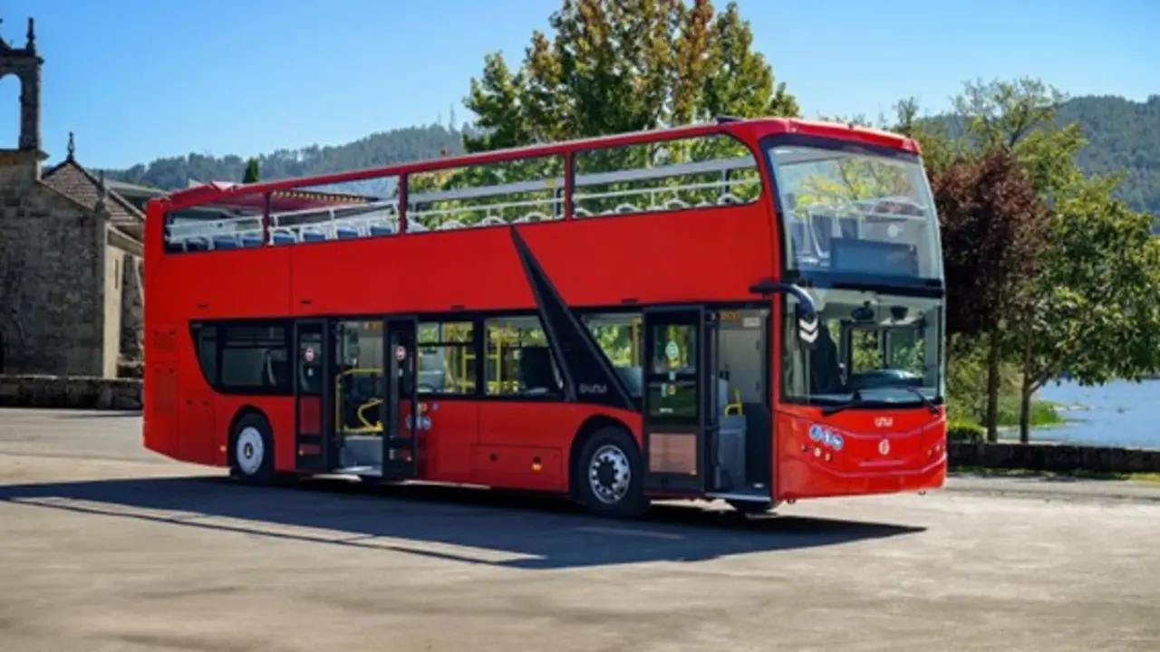 Los nuevos autobuses tur&iacute;sticos de Zaragoza ser&aacute;n 100% el&eacute;ctrico