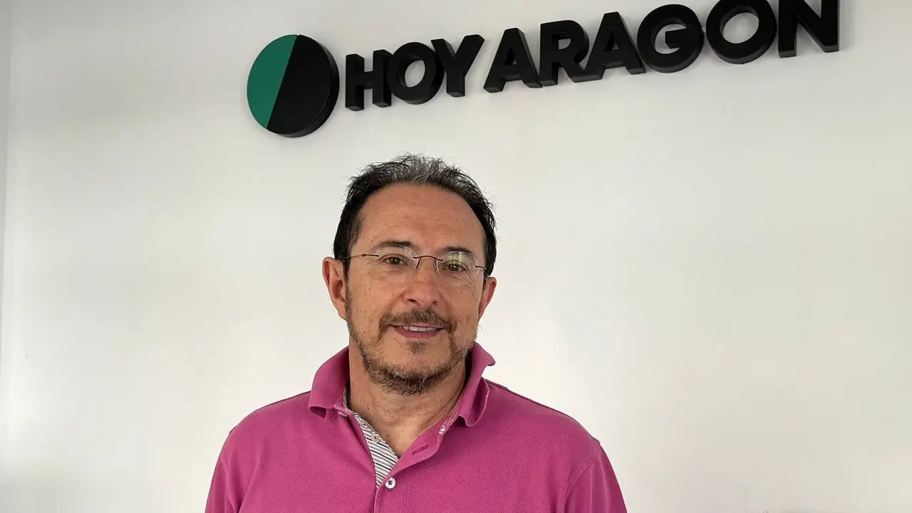 Miguel Mart&iacute;nez Tomey en la redacci&oacute;n de HOY ARAG&Oacute;N