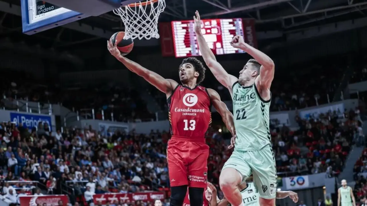 Mark Smith con Casademont Zaragoza / ACB PHOTO