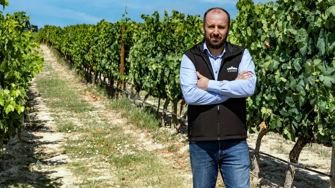 Jos&eacute; Javier Echandi es el en&oacute;logo de la Bodega Sommos. / Bodega Sommos