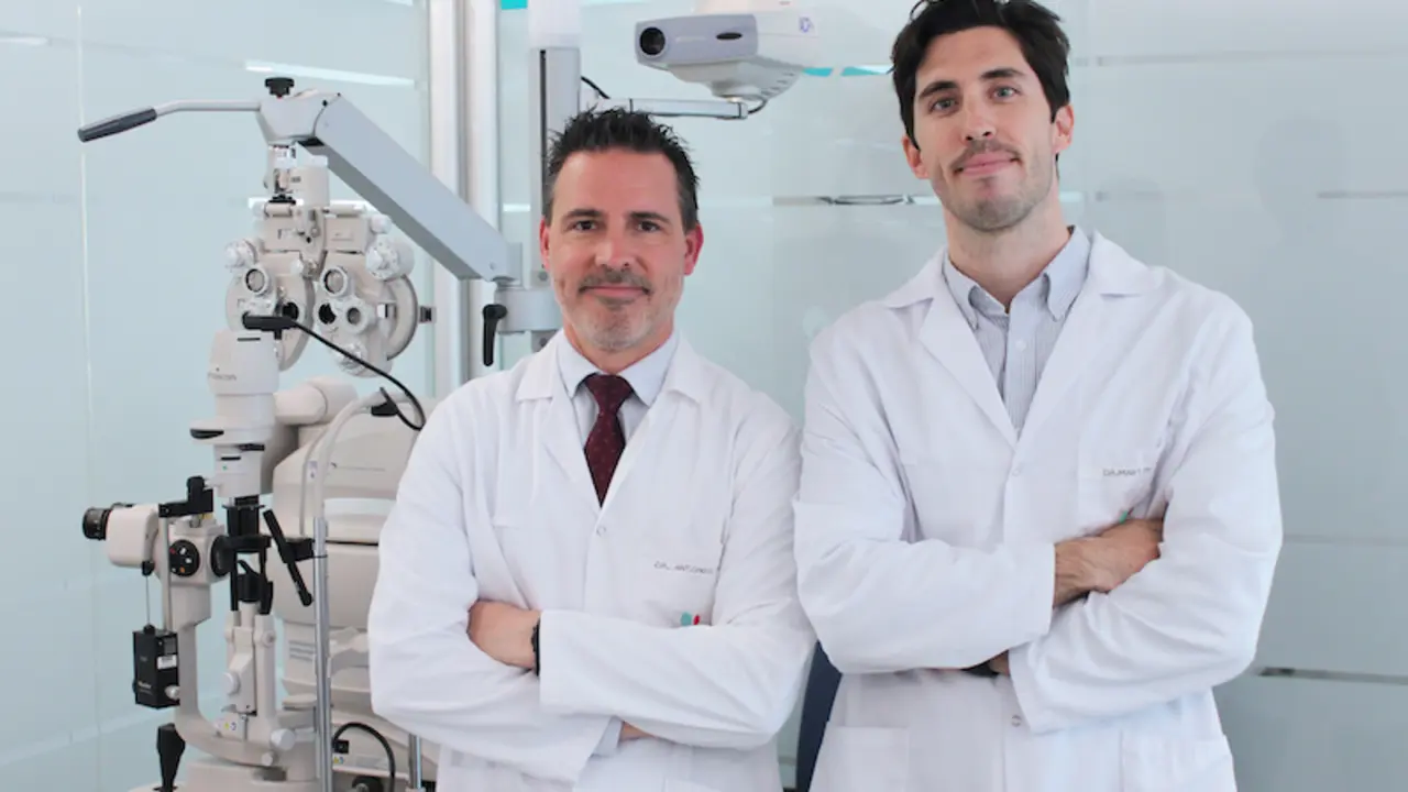 Los doctores Antonio Mateo y Mart&iacute;n Puzo, Quir&oacute;nsalud Zaragoza