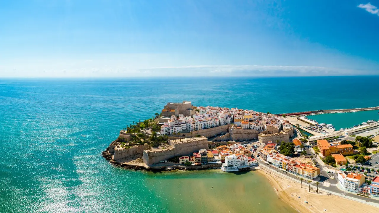 Pe&ntilde;&iacute;scola, en la Costa del Azahar / HA