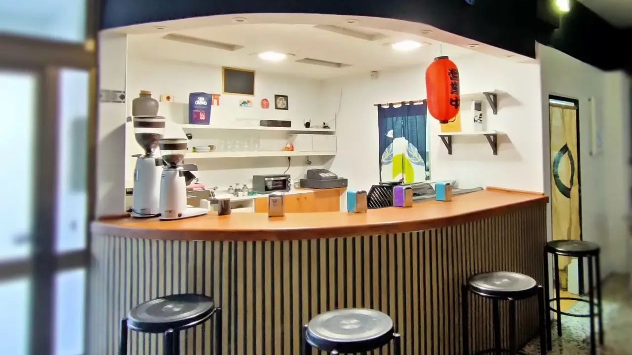 En el mercado de Arzobispo Domenech tiene un bar japon&eacute;s / Toho