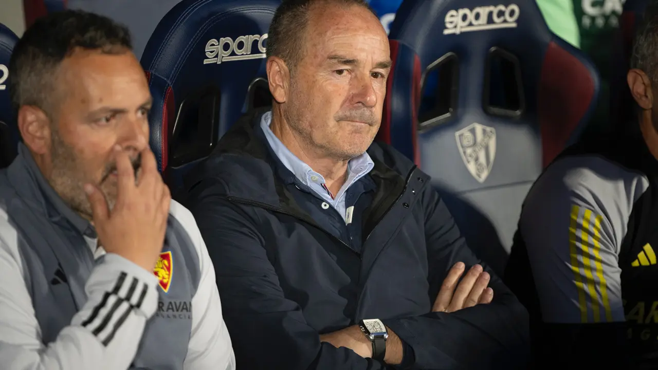 V&iacute;ctor Fern&aacute;ndez con el Real Zaragoza / MARCOS CEBRI&Aacute;N