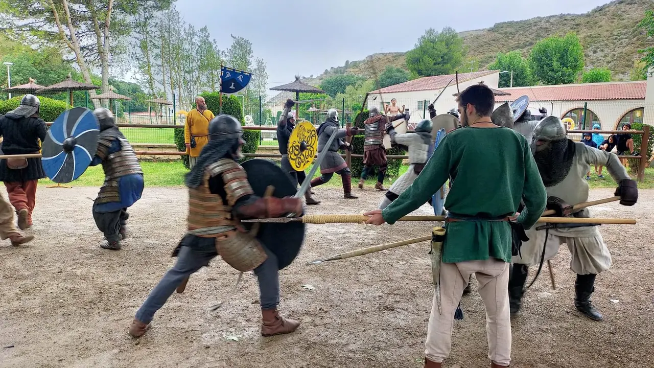 Recreaci&oacute;n en la II Viking Midsomar Fest de San Esteban de Litera.
