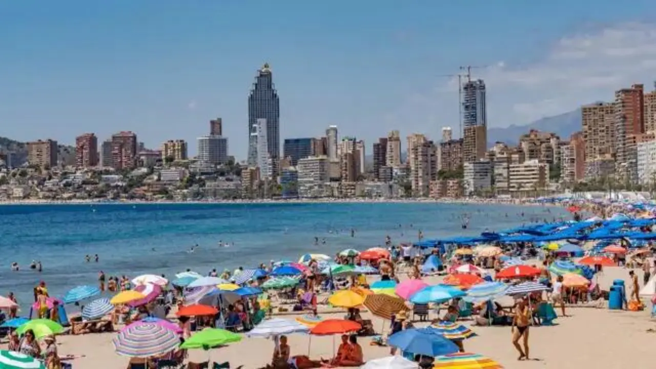 Benidorm concentra una enorme inversi&oacute;n extranjera en vivienda / HA