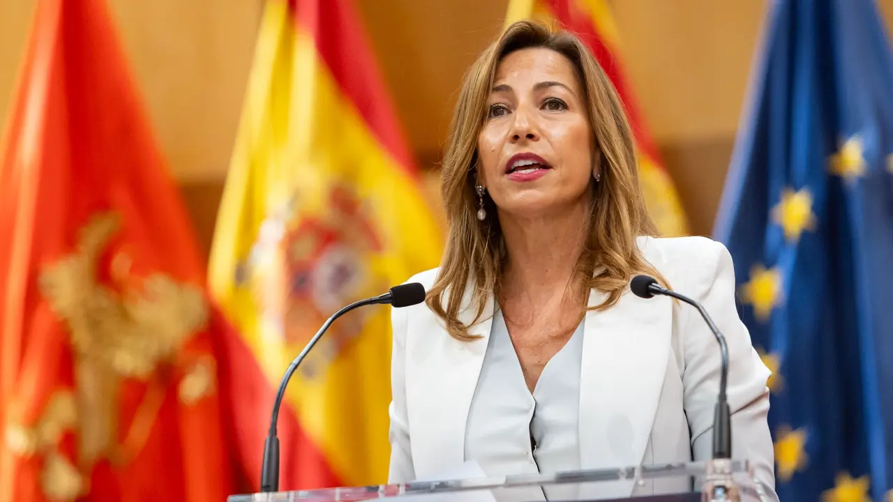 La alcaldesa de Zaragoza, Natalia Chueca. / Miguel G. Garc&iacute;a
