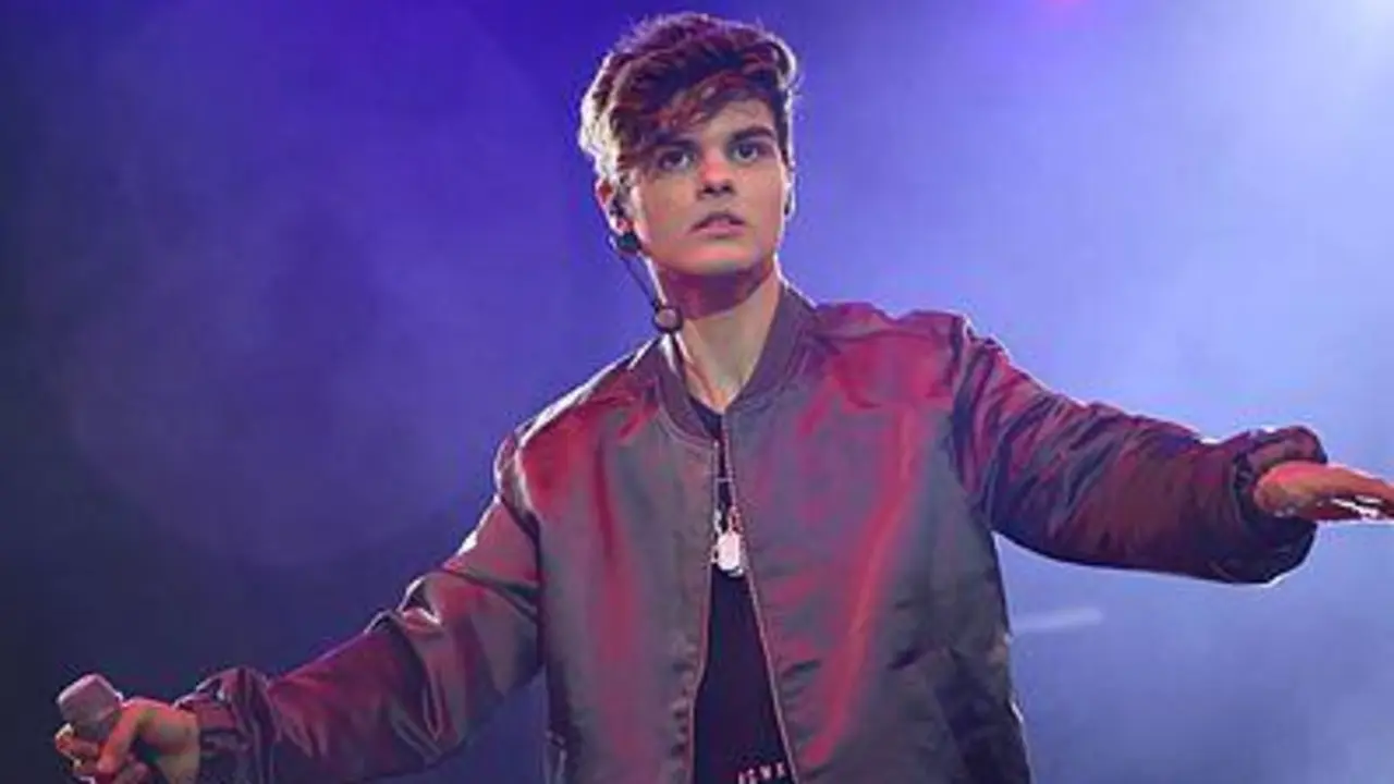 El artista Abraham Mateo act&uacute;a en San Lorenzo 2024