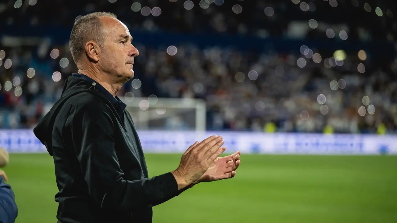 V&iacute;ctor Fern&aacute;ndez con el Real Zaragoza / MARCOS CEBRI&Aacute;N