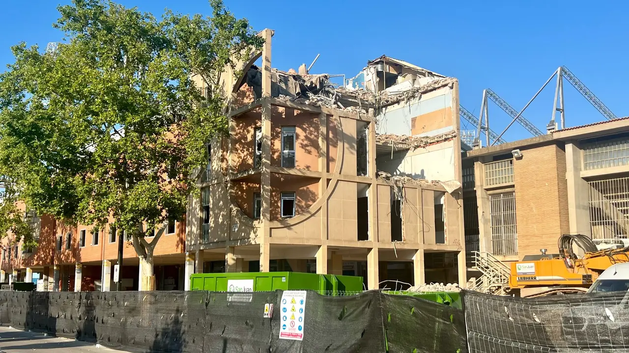 Comienzas las obras de reforma de La Romareda / @ObrasRomareda