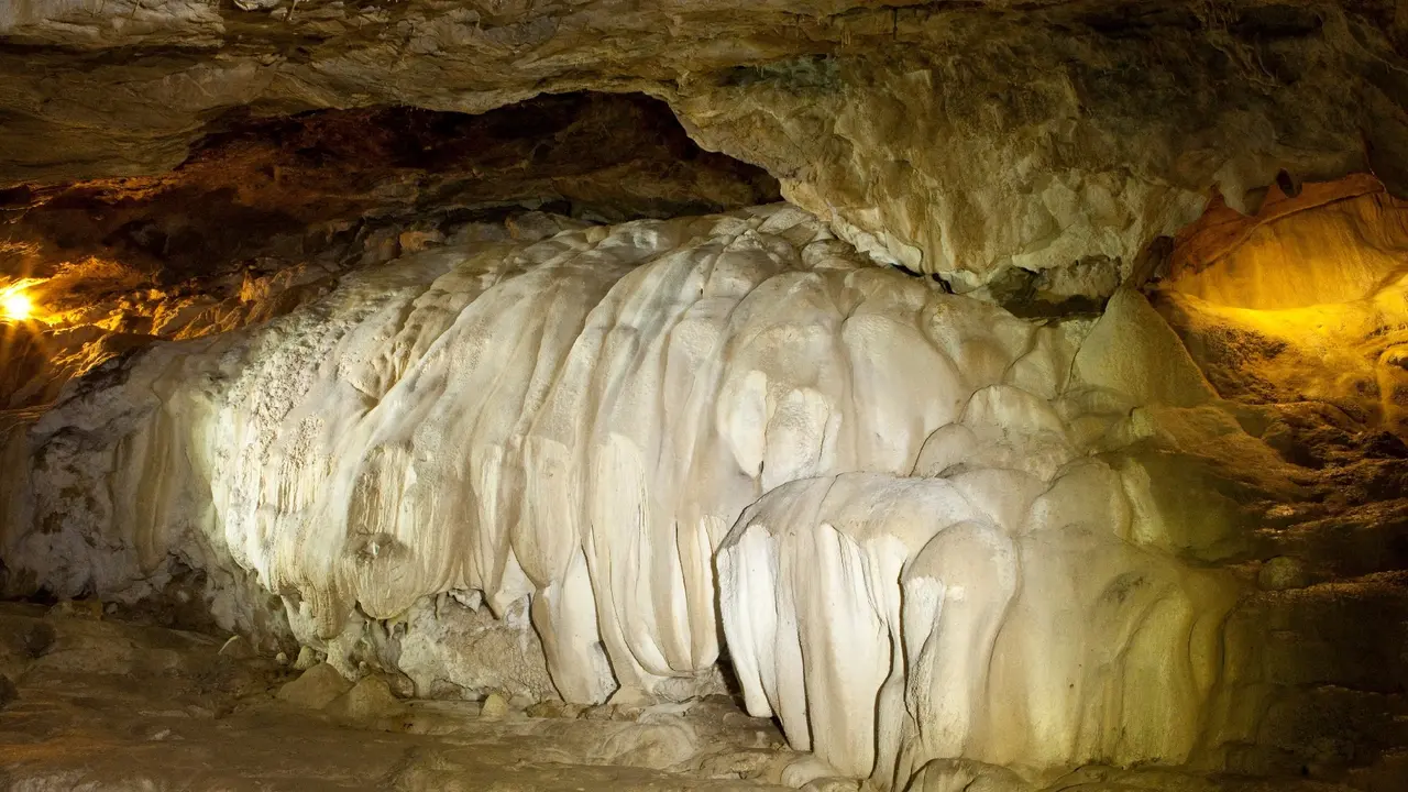 La cueva est&aacute; situada en la comarca del Sobrarbe / Eduardo Rivas - Cueva del Oso