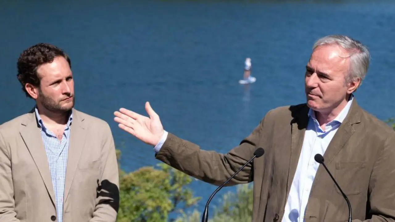 Jorge Azc&oacute;n durante un acto en Lanuza