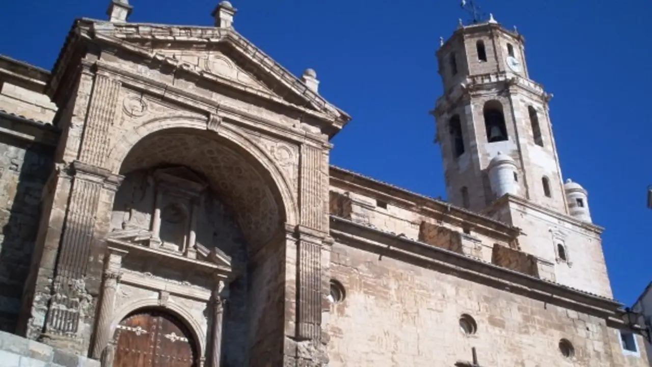 Esta localidad oscense presenta un rico patrimonio renacentista / Huesca la magia