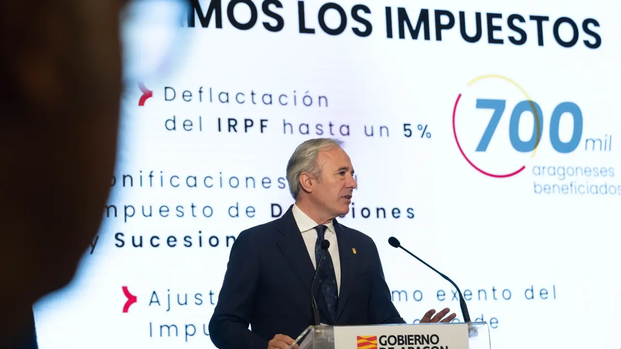 Azc&oacute;n hace balance del primer a&ntilde;o de Gobierno / Fabi&aacute;n Sim&oacute;n