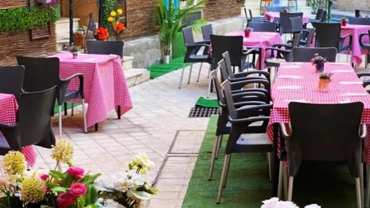Terraza de El Alambique de San Lorenzo