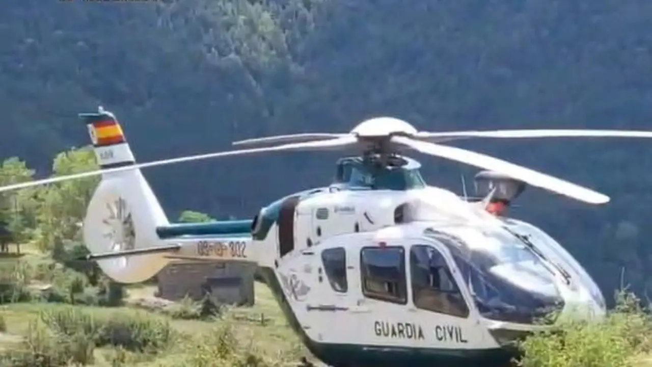 Imagen de archivo de un rescate de la Guardia Civil este verano. 