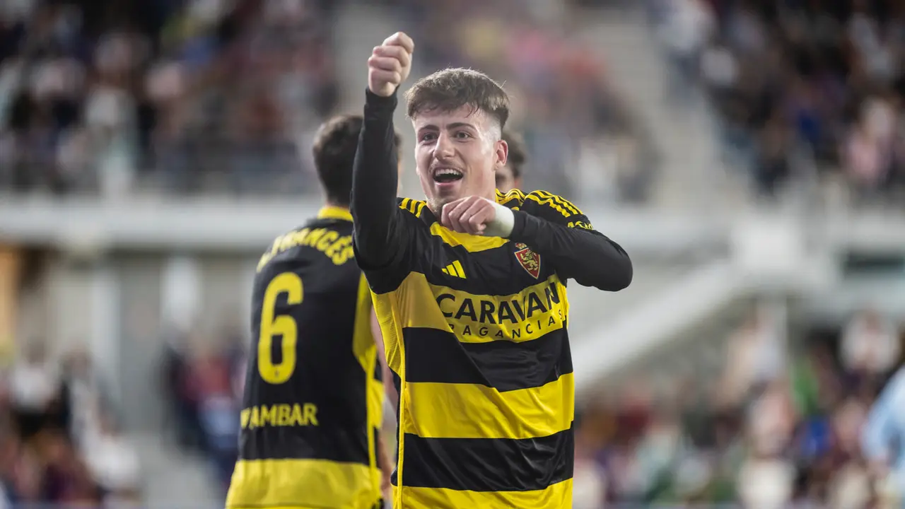 Adri&aacute;n Liso con el Real Zaragoza / MARCOS CEBRI&Aacute;N