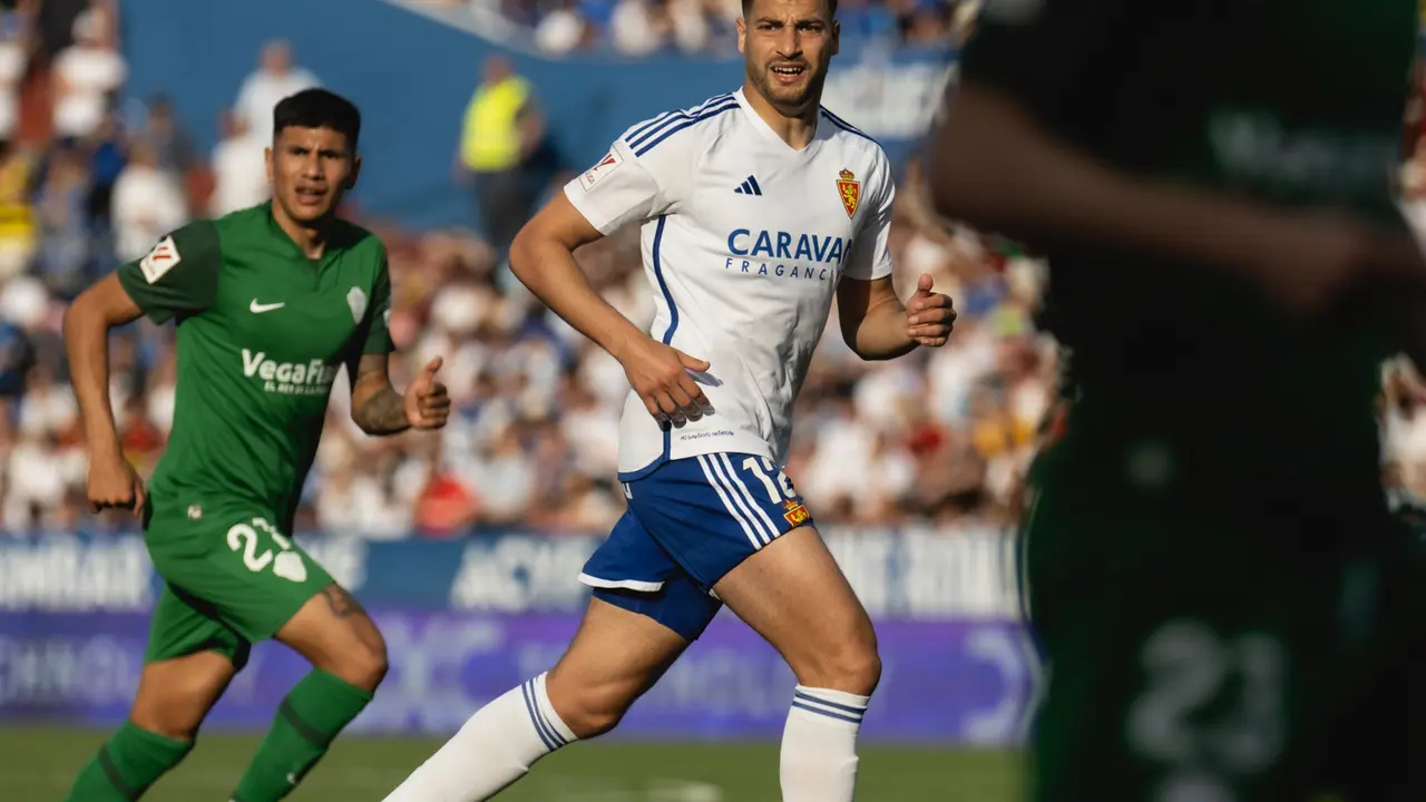 Sinan Bakis con el Real Zaragoza / MARCOS CEBRI&Aacute;N