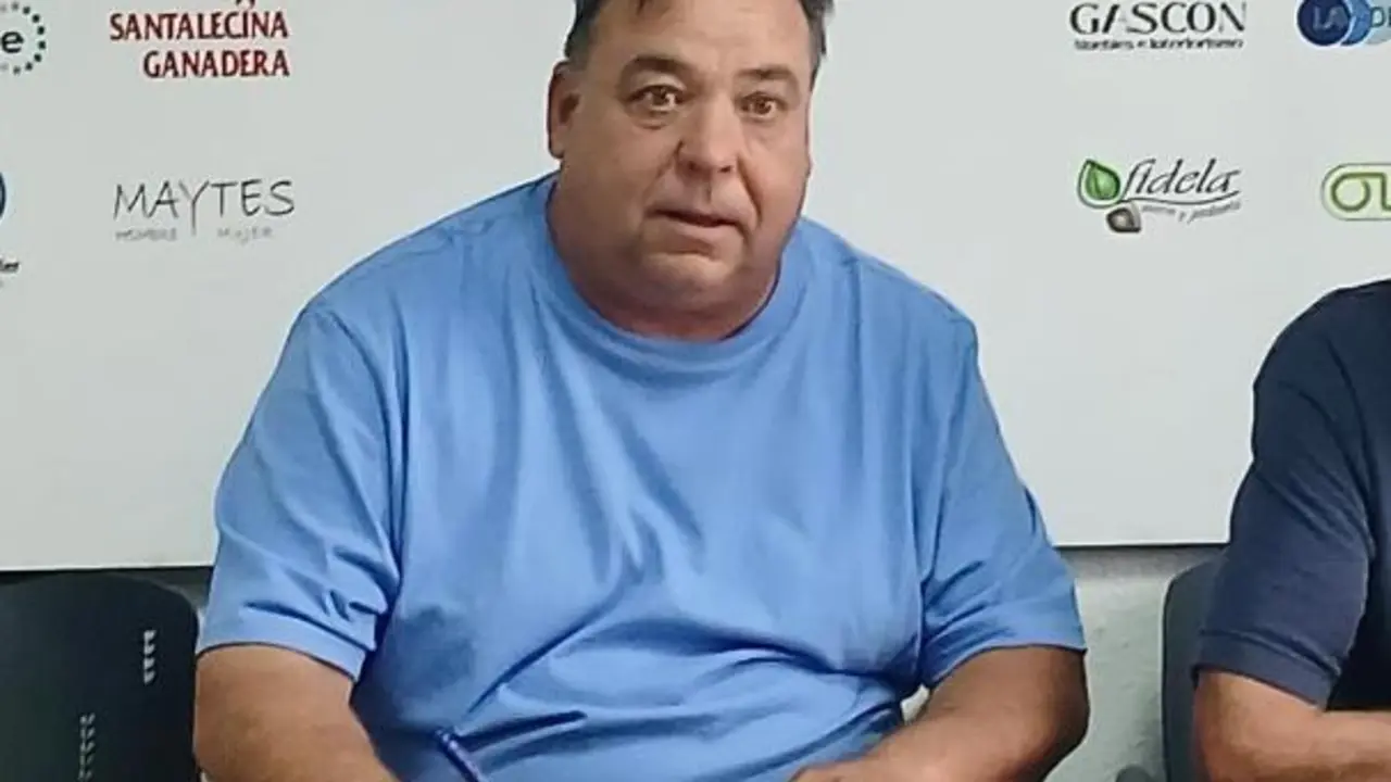 El presidente del Sari&ntilde;ena, Amadeo Altab&aacute;s