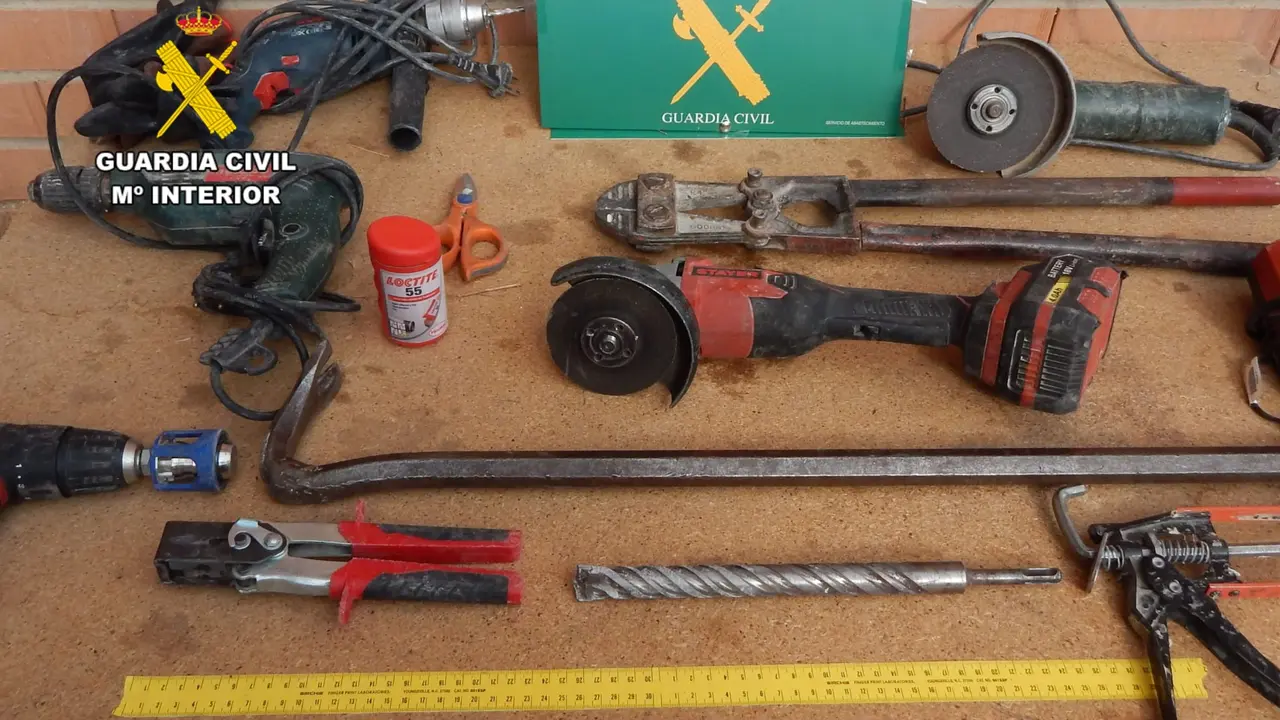 Estos son algunos de los materiales sustra&iacute;dos 