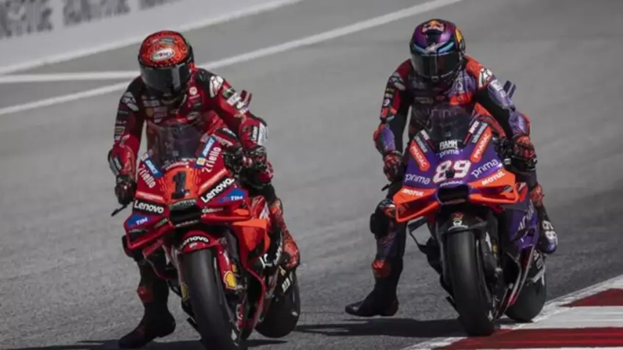 Francesco Bagnaia y Jorge Mart&iacute;n durante el GP de Austria 2024
- GIGI SOLDANO / DPPI Media / AFP7 / Europa Press