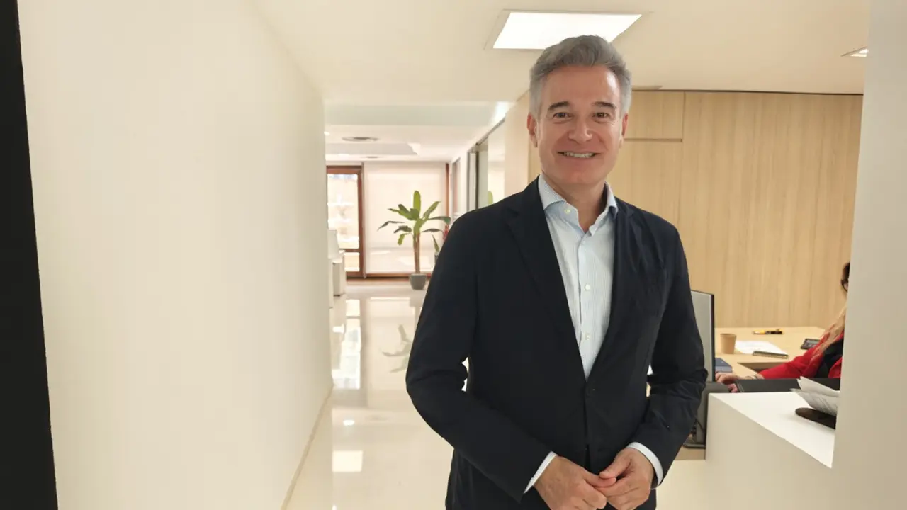 V&iacute;ctor Serrano, consejero de Urbanismo, Infraestructuras, Energ&iacute;a y Vivienda / HA