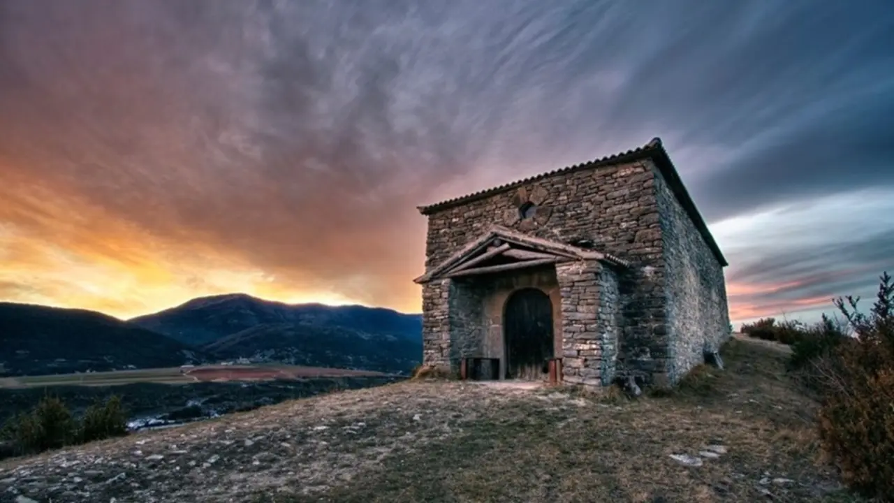 Esta ermita del siglo XI atrae a visitantes de toda Espa&ntilde;a / Aram&oacute;n