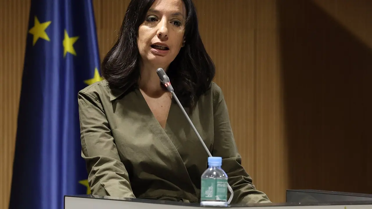 Mercedes Gonz&aacute;lez en un acto en su etapa como directora general de la Guardia Civil.