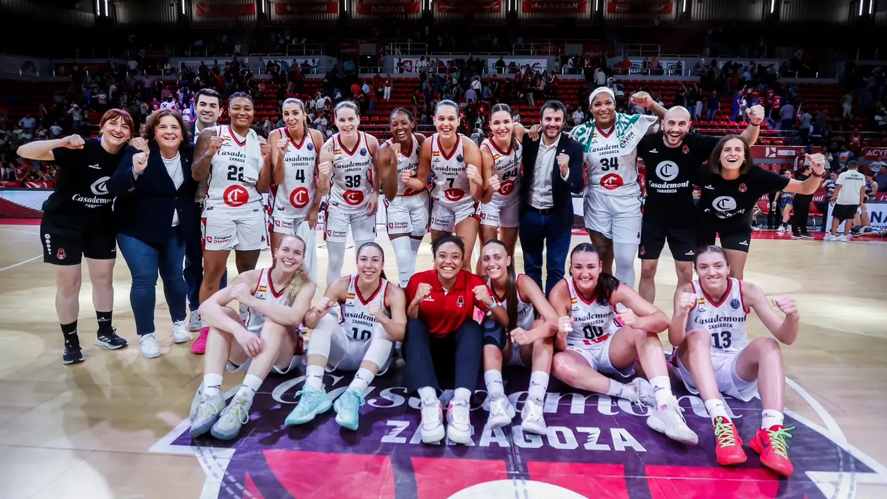 Casademont Zaragoza tras sellar su pase a la Euroliga / CASADEMONT