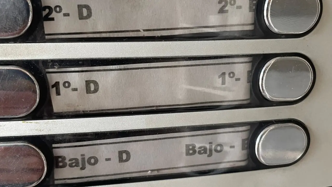 El presunto acosador utilizaba el timbre de la vivienda de su v&iacute;ctima para acosarla /H.A.