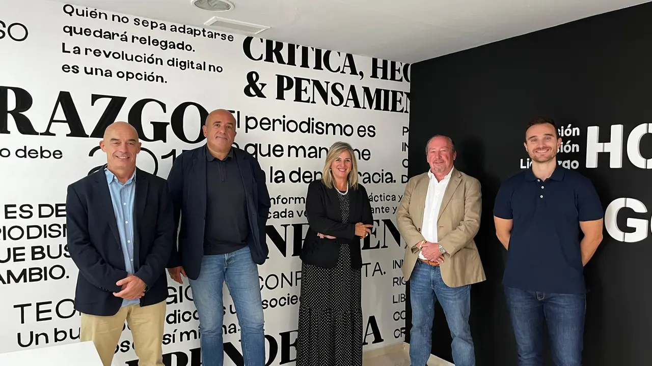 De izquierda a derecha: Fernando Sebasti&aacute;n (Atalaya), Fernando Anel (Coca-cola), Pilar Urbano (Querqus), Alfonso Biel (Sphere) y Luis Lastres (Grupo Lobe). / M. N.