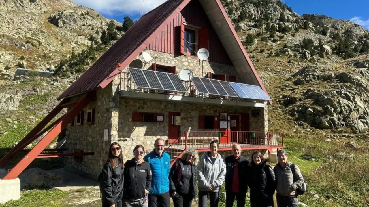 La directora general de Deporte, Cristina Garc&iacute;a, ha visitado este lunes el refugio.