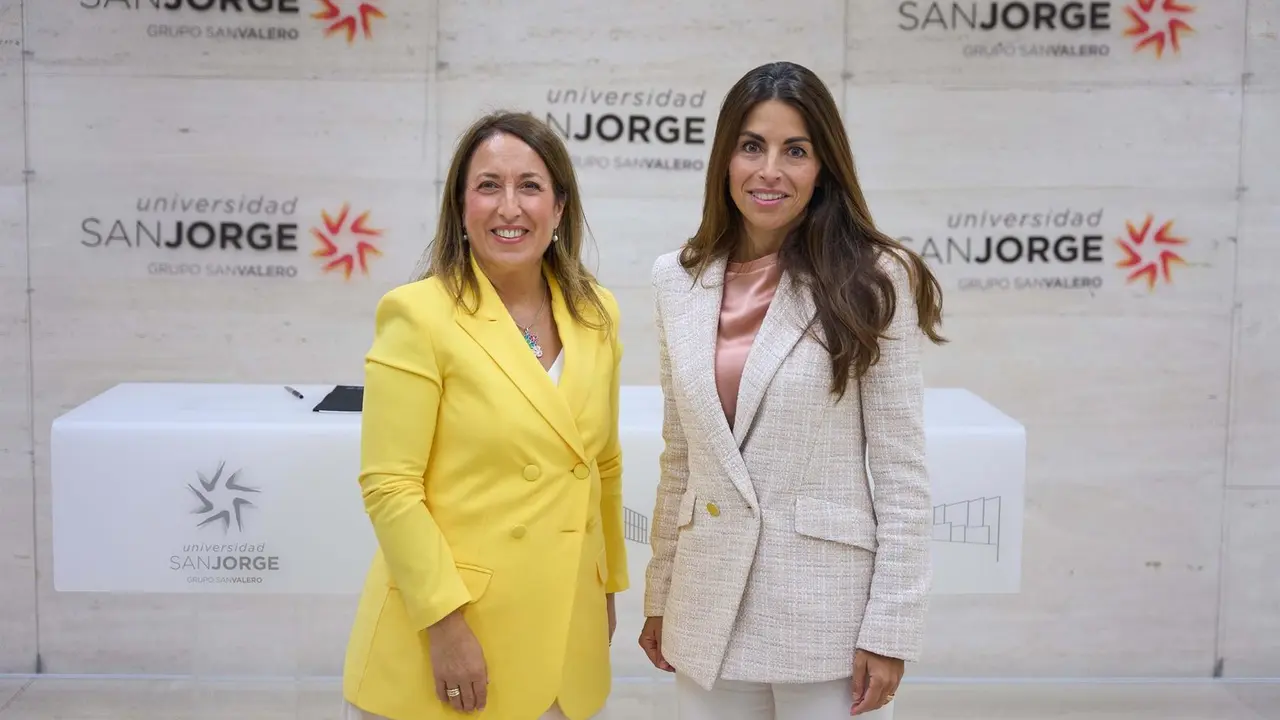 La rectora de la USJ, Silvia Carrascal, y la presidenta de la Fundaci&oacute;n ASTI, Ver&oacute;nica Pascual / Universidad San Jorge