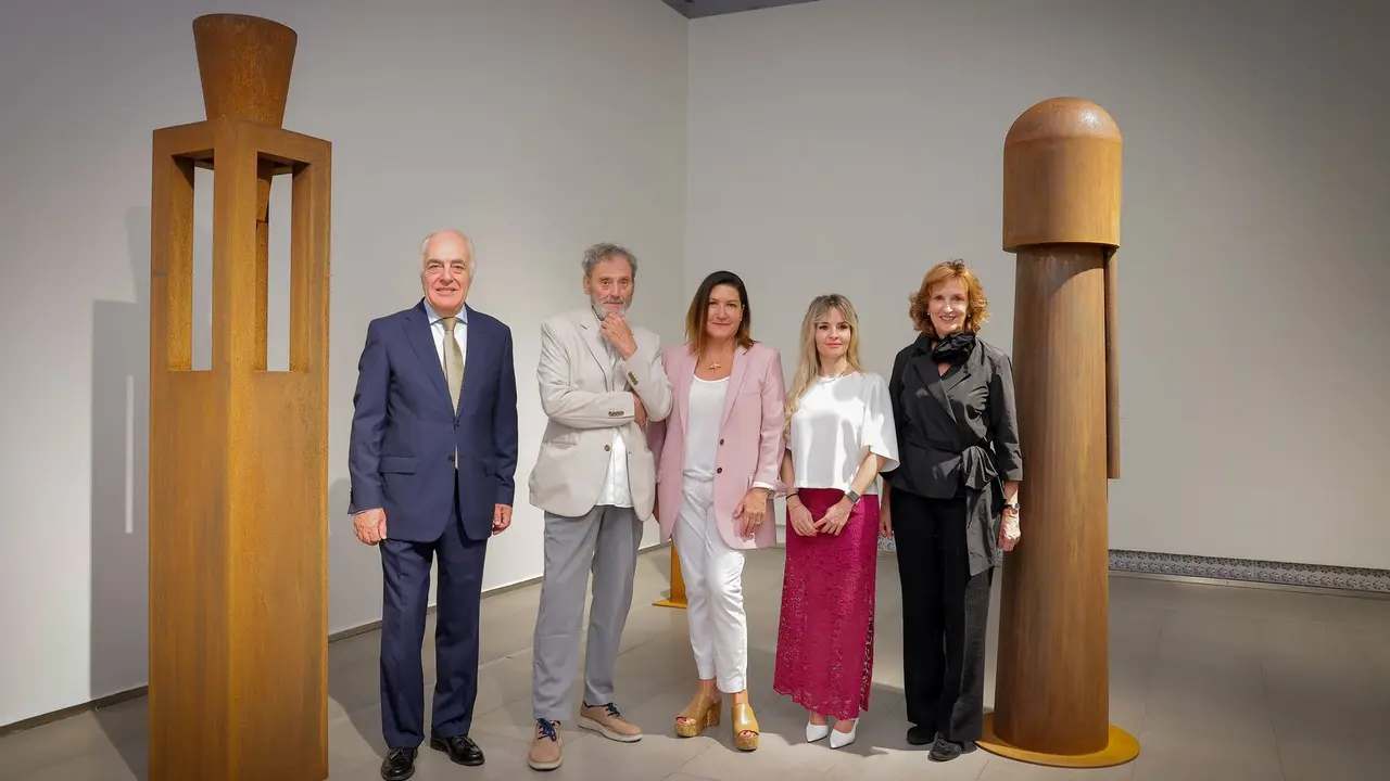 Inauguraci&oacute;n de la exposici&oacute;n de Miquel Navarro, 'Metr&oacute;polis lunar', en el Museo Goya 
 de la Fundaci&oacute;n Ibercaja.