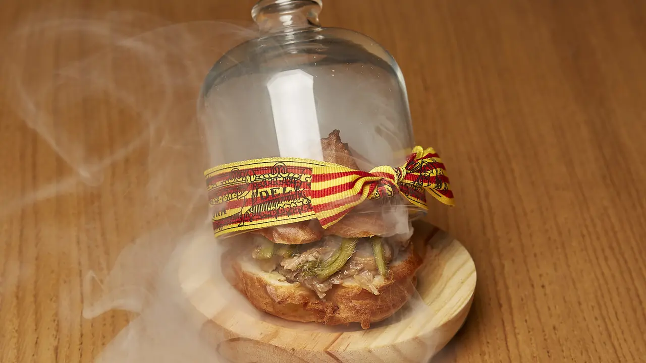 Bu&ntilde;uelo de cierzo (Bocca Mediterranean Food)