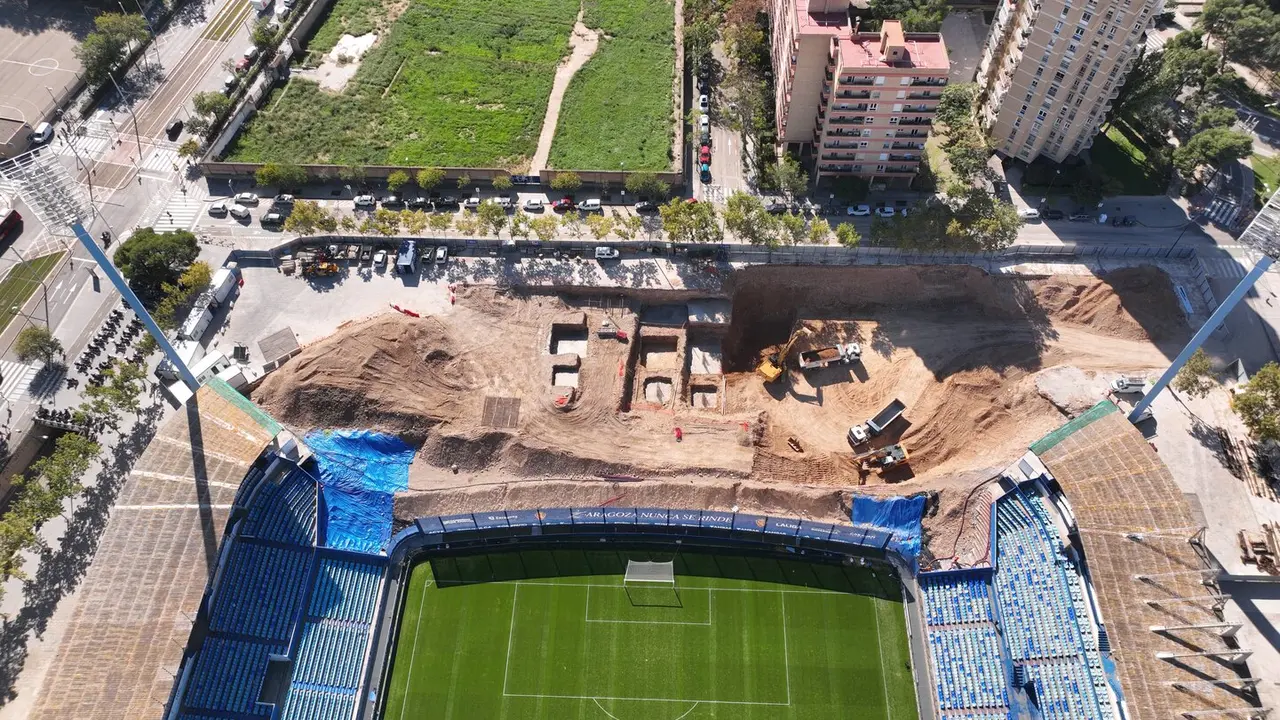 As&iacute; avanzan las obras en La Romareda. AZ