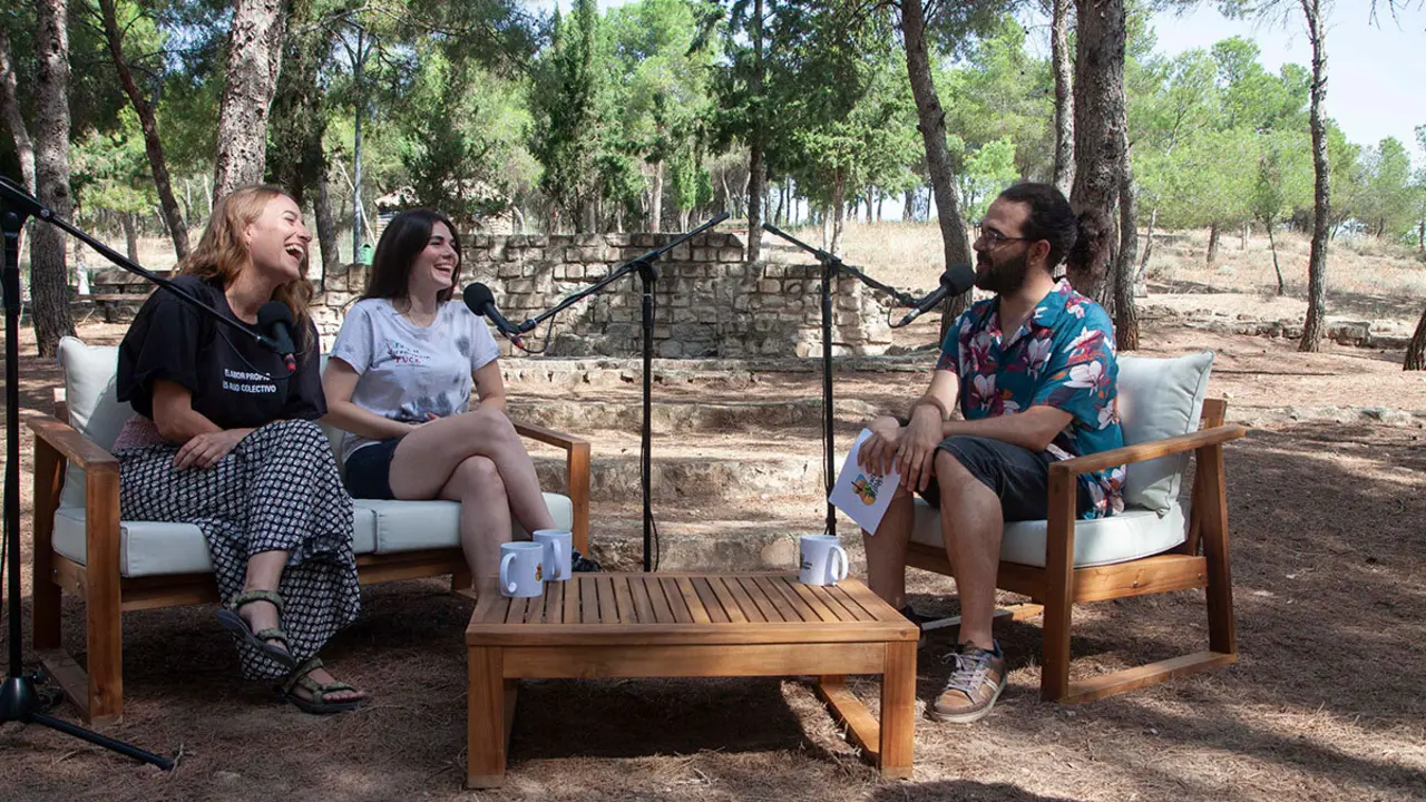 Grabaci&oacute;n del primer episodio de 'Acordes Rurales' con el d&uacute;o Ixeya.