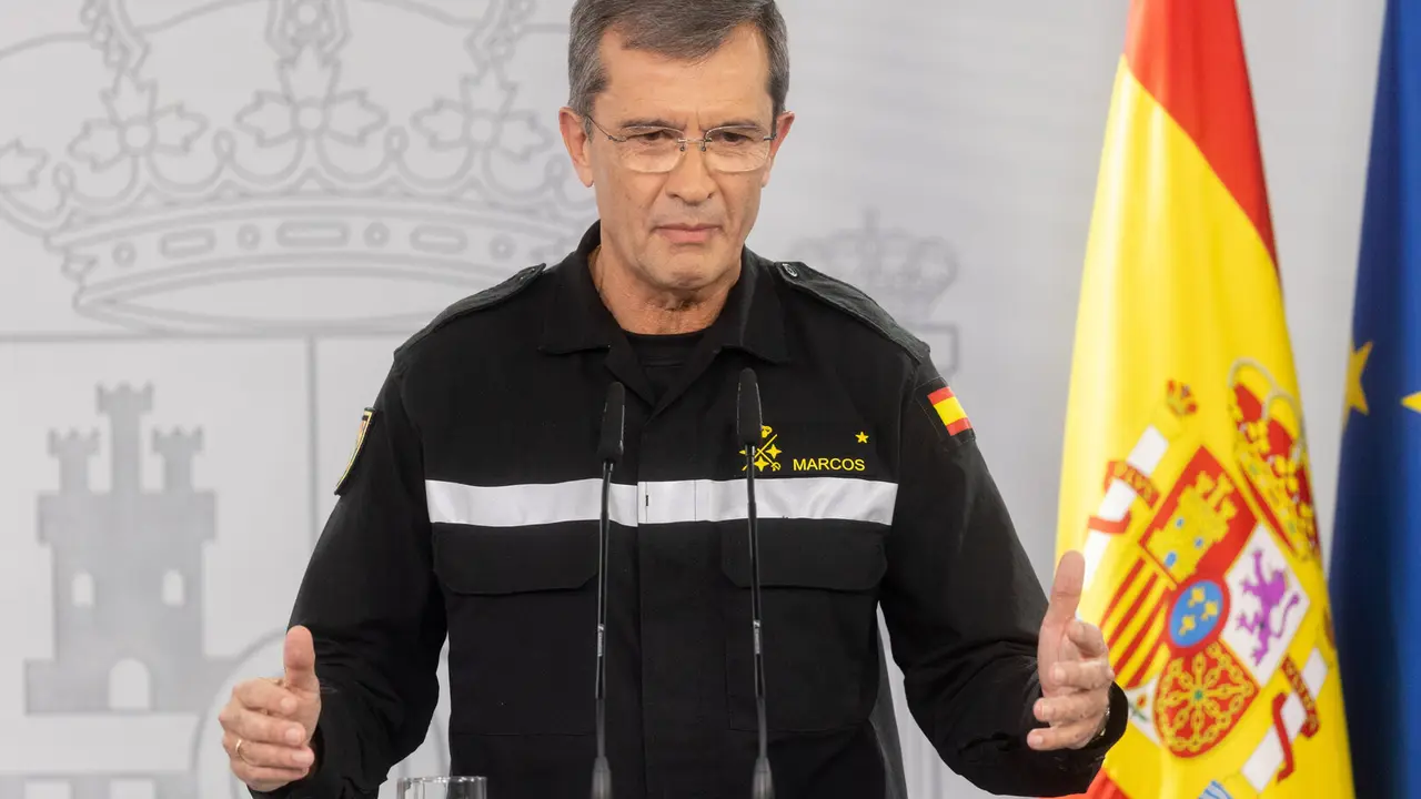 El general jefe, Francisco Javier Marcos, durante su comparecencia en Moncloa