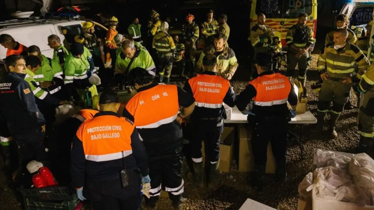 Voluntarios de Protecci&oacute;n Civil desplazados a Catarroja.Eduardo Ezequiel