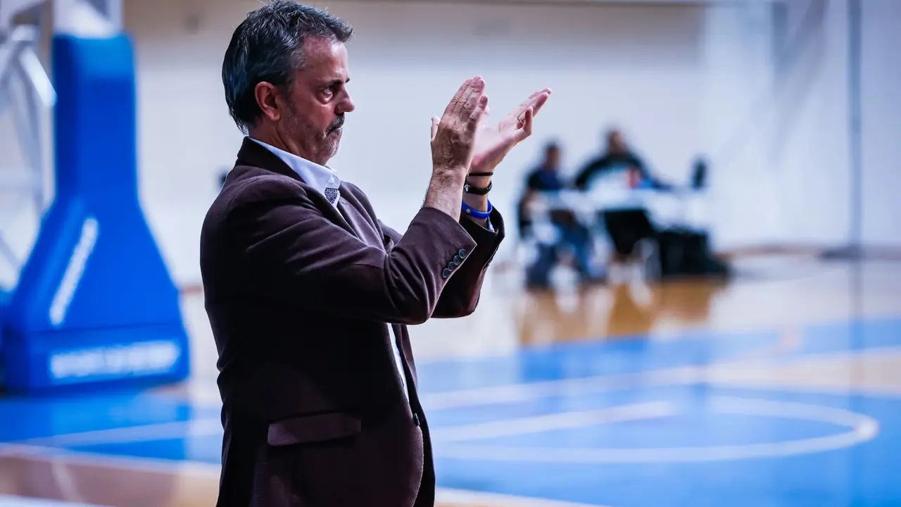 Porfi Fisac con Casademont / FIBA
