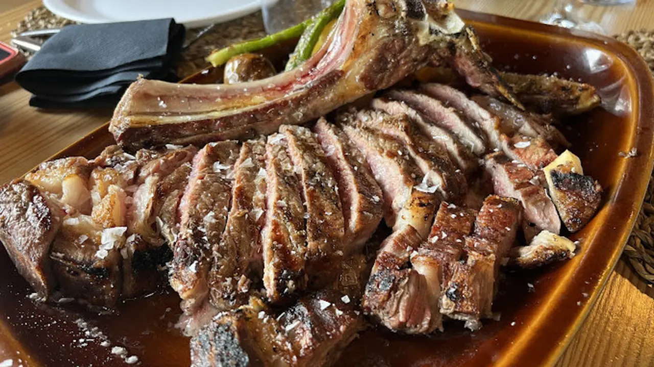 Viaje gastron&oacute;mico entre monta&ntilde;as, valles y sabores emblem&aacute;ticos.