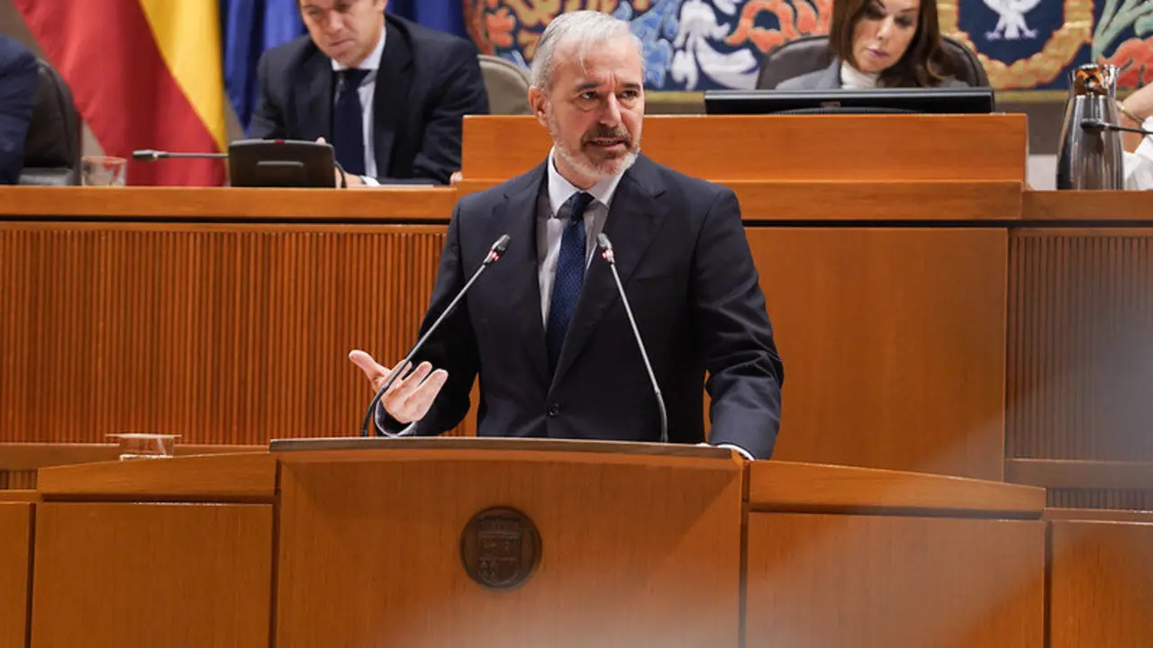 El presidente de Arag&oacute;n, Jorge Azc&oacute;n, durante su intervenci&oacute;n en el Parlamento el 14 de noviembre / CA