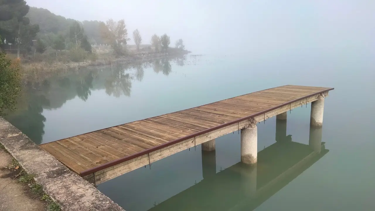 Embarcadero del pantano de San Bartolom&eacute;. / HA