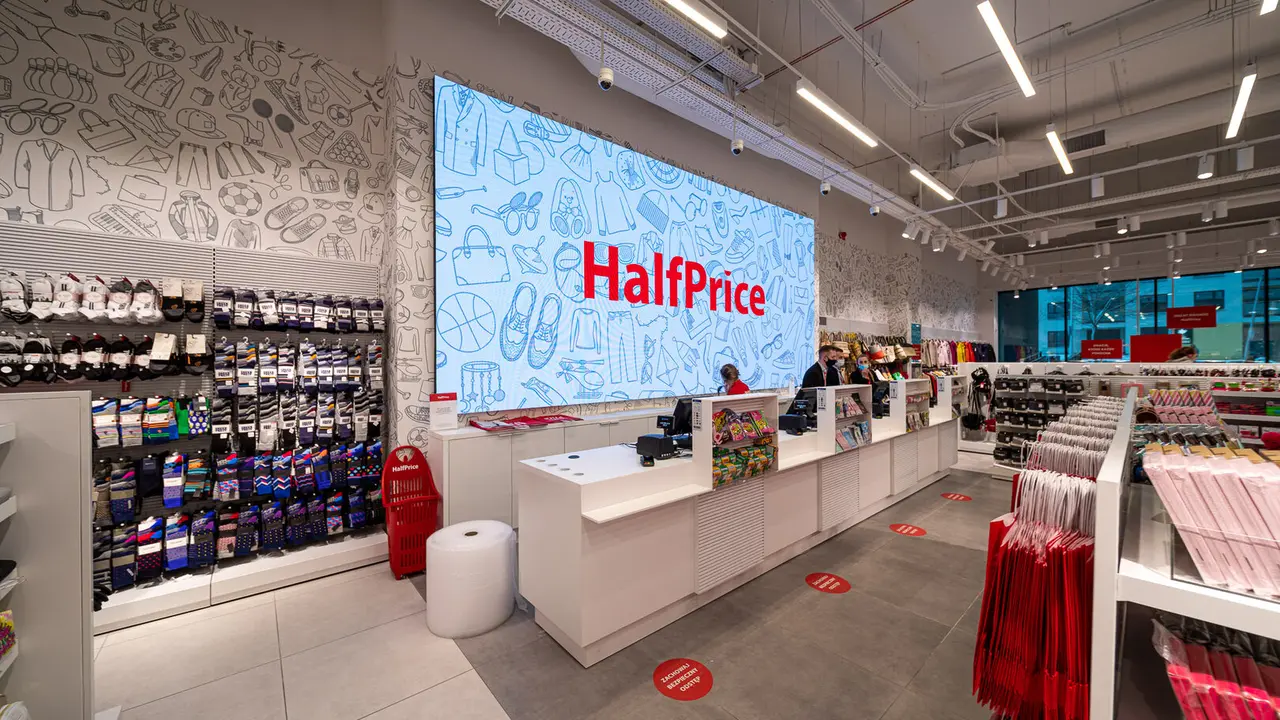 HalfPrice llega a Espa&ntilde;a: apertura en Puerto Venecia con Carmen Lomana y Luc Loren