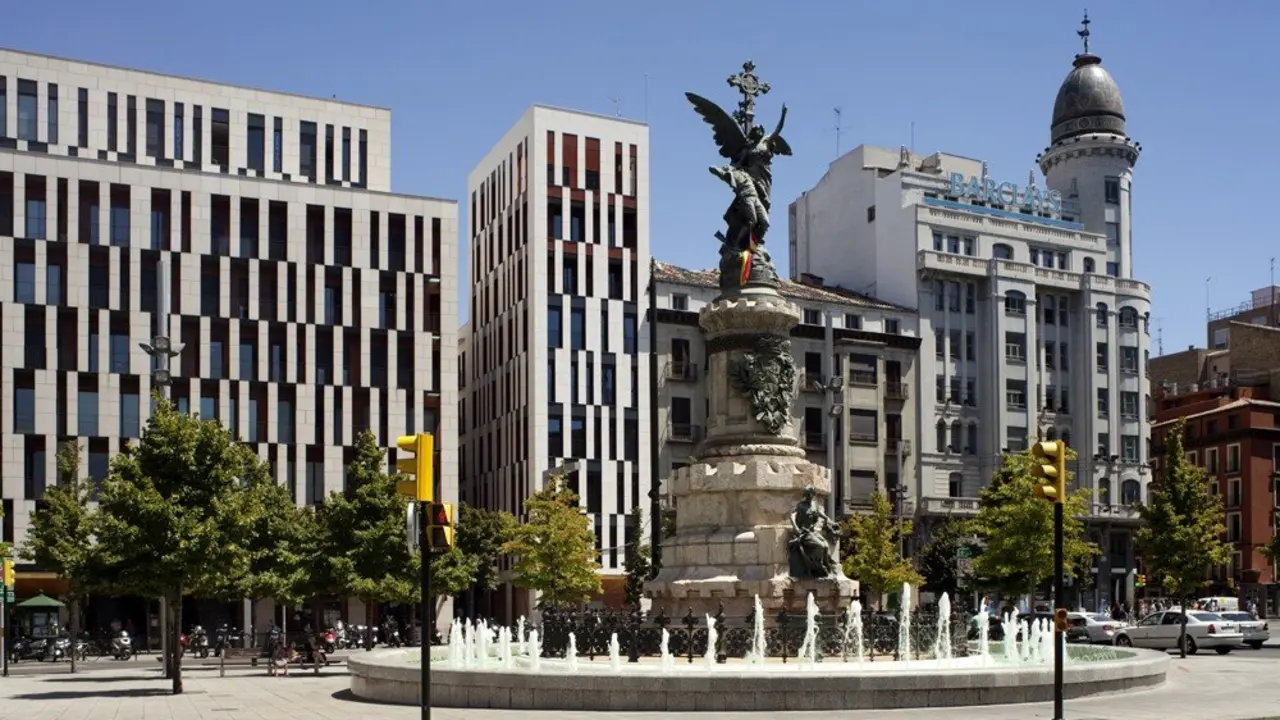 El centro de Zaragoza, con la Plaza de Espa&ntilde;a en la imagen / HOY ARAG&Oacute;N
