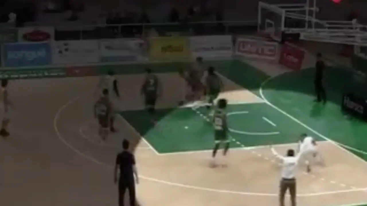 Acci&oacute;n del entrenador del Lobe Huesca